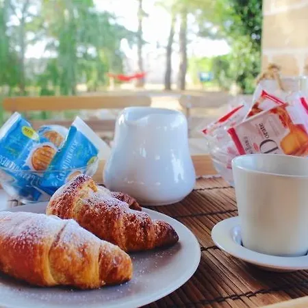 Bed & Breakfast Gli Allori - Fuga Dalla Citta Leverano