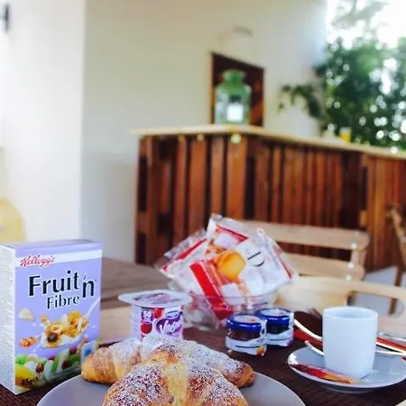 Bed & Breakfast Gli Allori - Fuga Dalla Citta Leverano